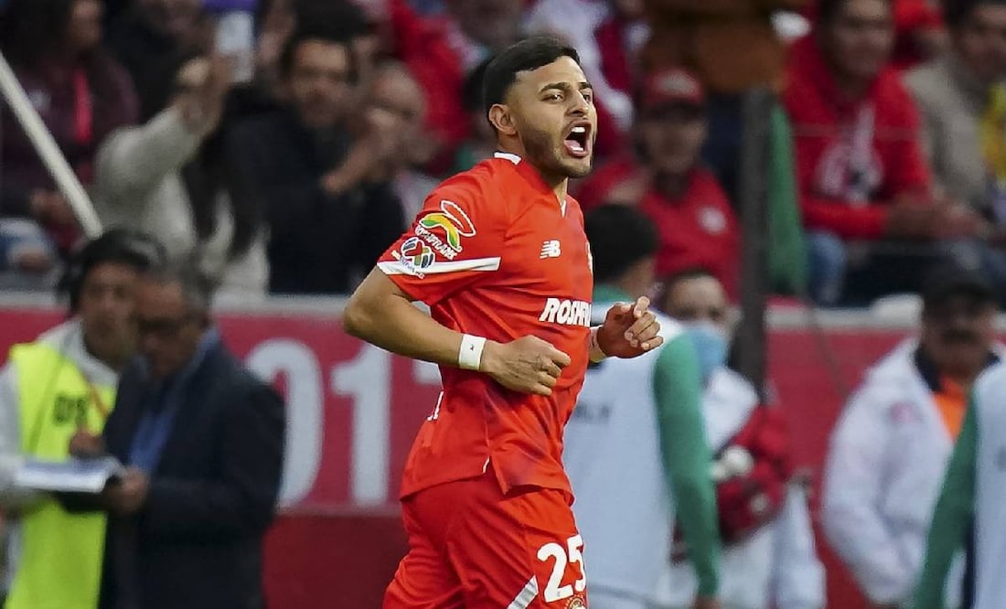 Alexis Vega con el Toluca - Foto: Imago7