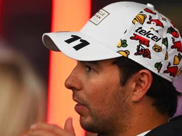 Checo Pérez es culpado por Helmut Marko de complicar el bono para empleados de Red Bull