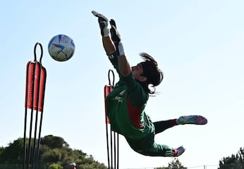 Carlos Acevedo se perfila para ser portero titular de México ante Uruguay