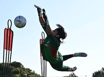 Carlos Acevedo se perfila para ser portero titular de México ante Uruguay