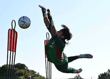 Carlos Acevedo se perfila para ser portero titular de México ante Uruguay
