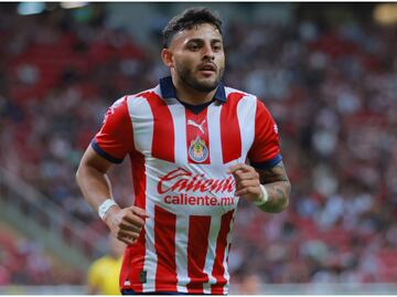 Alexis Vega regresa a la banca de Chivas tras indisciplina