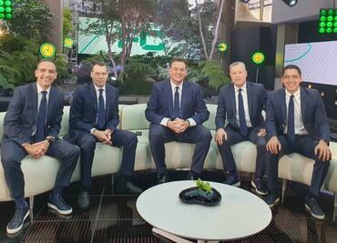 David Faitelson presumió su primera foto con sus nuevos compañeros de Televisa