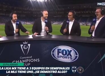 Aficionado de Rayados le mienta la madre a comentarista de Fox Sports en transmisión en vivo