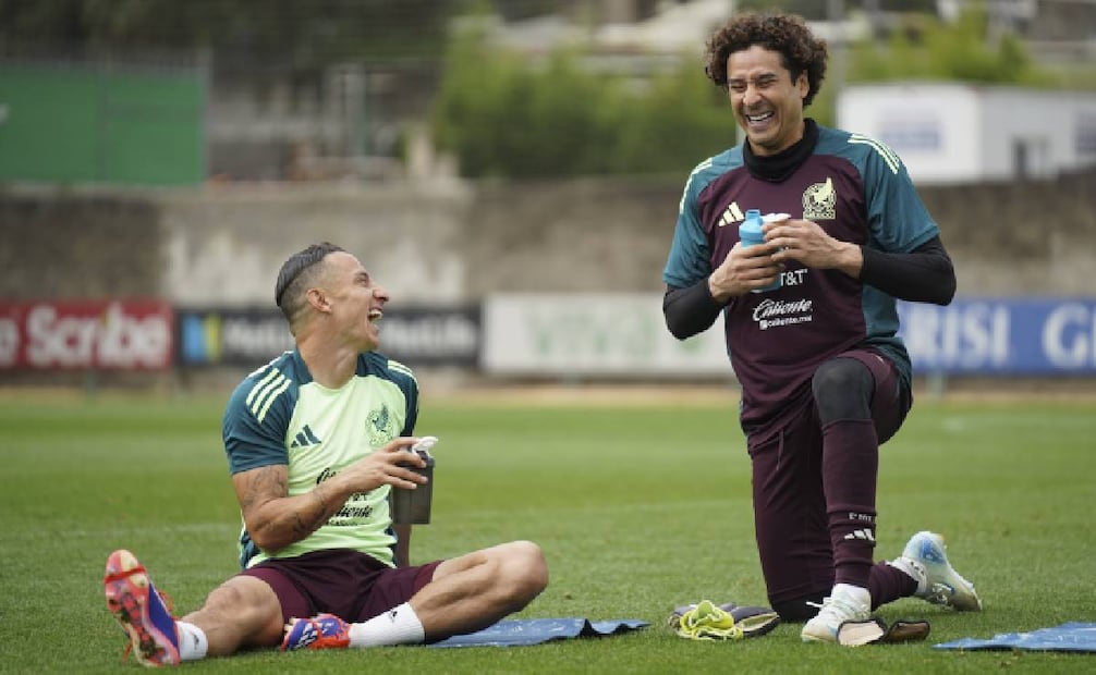 Guillermo Ochoa y Andrés Guardado podrían ser titulares contra el Valencia el sábado en Puebla. Foto: Imago7