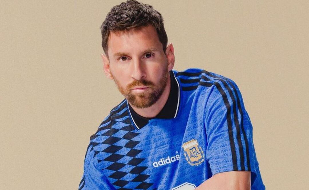 La última camiseta que utilizó en un mundial Maradona saldrá a la venta en diciembre. Fuente: Instagram @adidasfootball