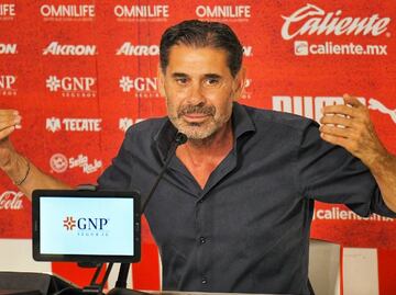 ¡No va más! Fernando Hierro renunció a su cargo en el futbol mexicano
