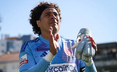 El nuevo récord de Guillermo Ochoa en el futbol europeo