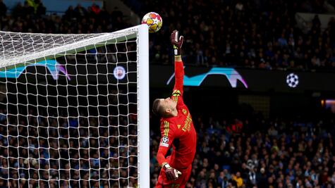 ¿Cuánto cuesta Lunin, el arquero de Real Madrid héroe en Champions League?