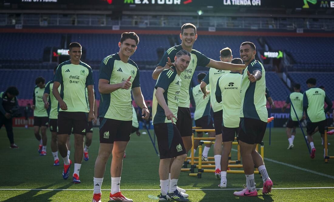 Israel Reyes, Marcelo Flores, César Montes y Luis Chávez en entrenamiento con la Selección Mexicana - Foto: Imago7