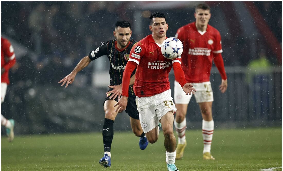 Hirving Lozano con el PSV ante el Lens en Champions League / FOTO: EFE