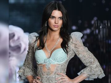 Kendall Jenner desafía a la nieve de Aspen con diminuto bikini