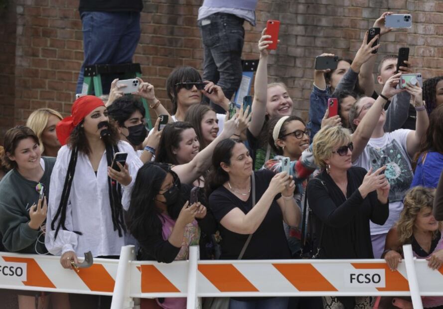Fotos: Las muestras de cariño a Johnny Depp de sus fans durante el juicio contra Amber Heard