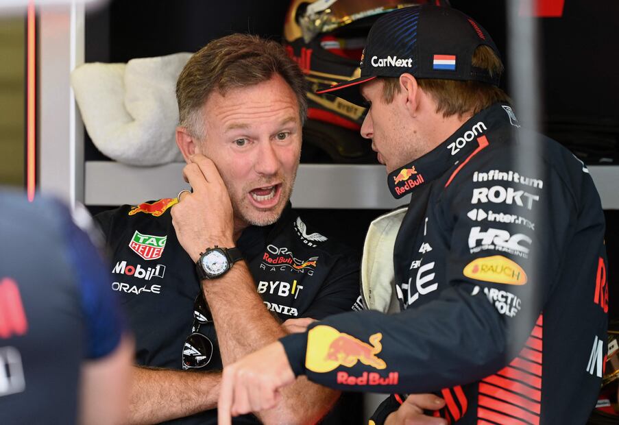 Christian Horner y Max Verstappen durante las prácticas libres del Gran Premio de México - Foto: