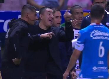 Efraín Juárez estalló vs el árbitro tras su expulsión ante Cruz Azul ¡Esto fue lo que le grito!