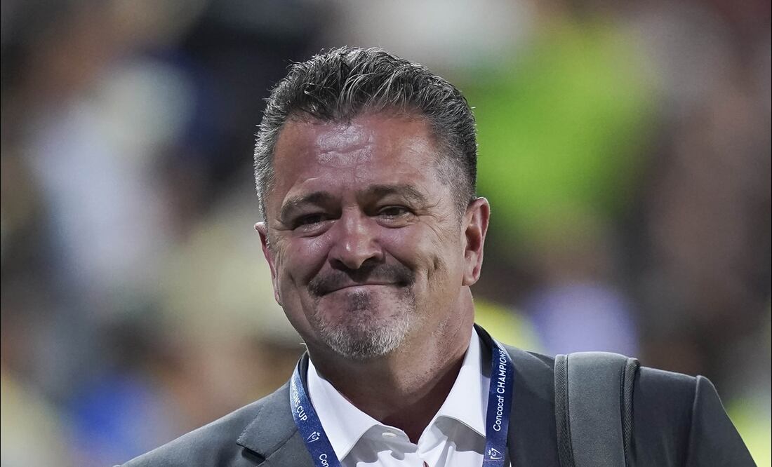 Carlos Hermosillo tundió a sus compañeros de FOX Sports: “Estudien para que entiendan”  / FOTO: Imago7