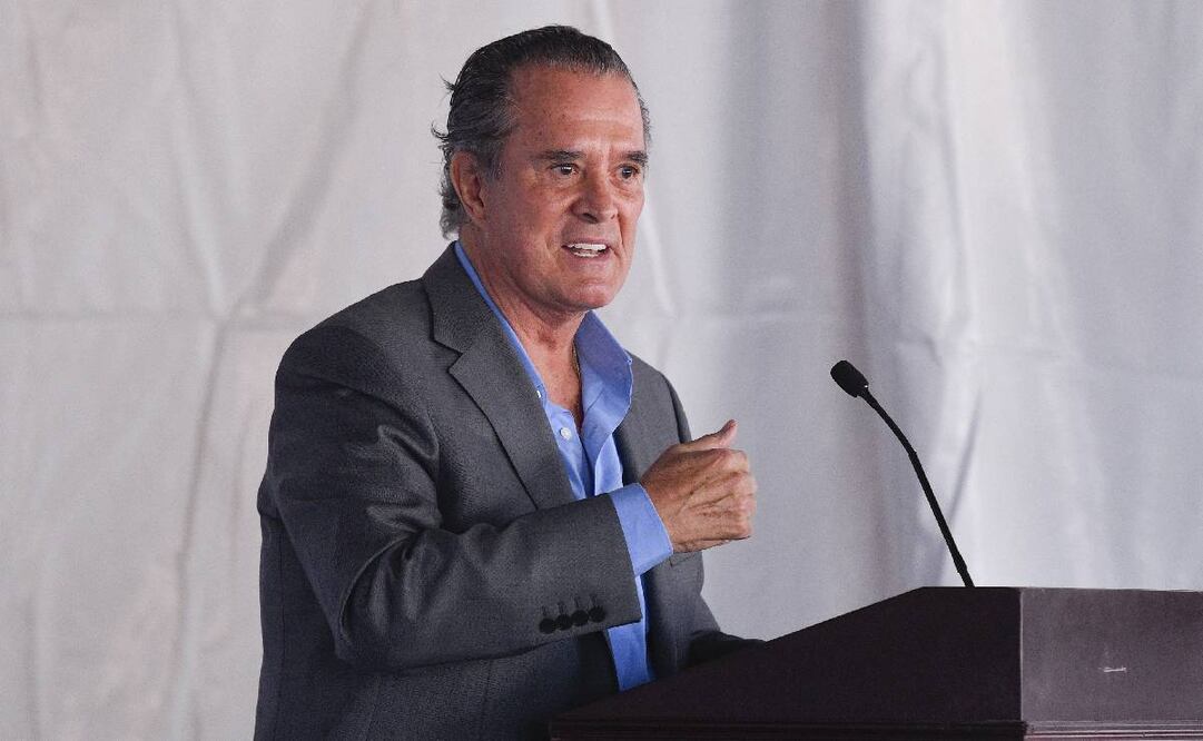 Raúl Orvañanos defendió sus narraciones, pese a que le hacen memes en redes sociales. Foto: Imago7