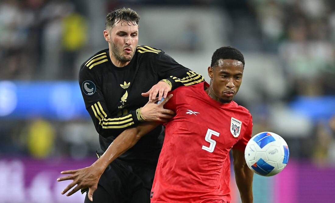 Santiago Giménez en la Liga de Naciones de la Concacaf ante Panamá - Foto: Imago7