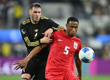 Santiago Giménez reconoce el crecimiento de Panamá; "Es el equipo más duro que nos ha tocado"