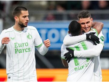 Santi Giménez rompió su sequía goleadora y adelantó al Feyenoord ante el Excelsior