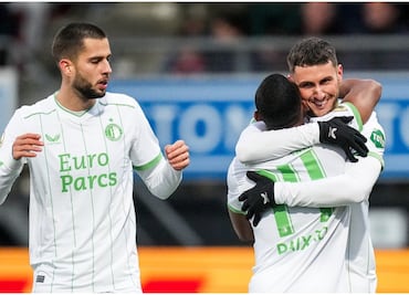 Santi Giménez rompió su sequía goleadora y adelantó al Feyenoord ante el Excelsior