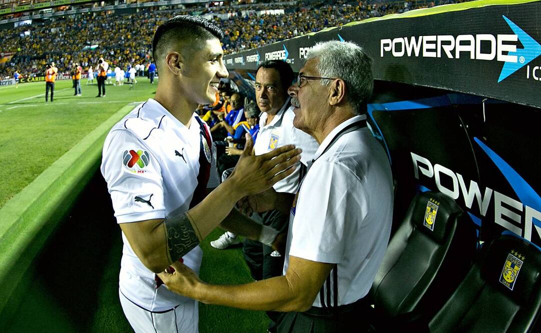 Alan Pulido le respondió al Tuca Ferretti luego de que lo llamó "tronco y burro". Foto: Imago7