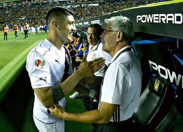 Alan Pulido ya le respondió al Tuca Ferretti luego de que asegurara que le quitó lo "tronco y burro" ¿qué le dijo?