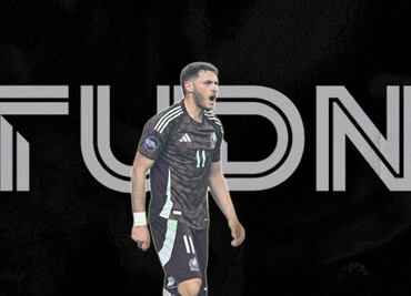 ¿Televisa tiene una campaña contra Santi Giménez? Imágenes exhiben a la telvisora