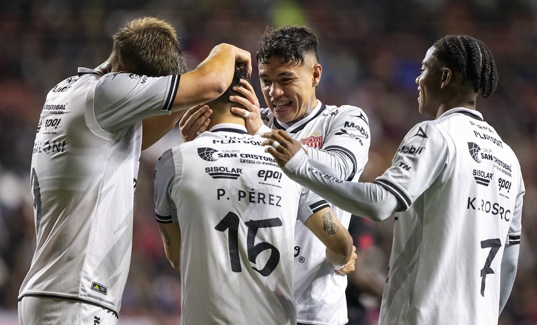 Necaxa en festejo de gol, tras llevarse el triunfo ante los "Xolos" de Tijuana en la fase regular del Clausura 2025 - Foto: Imago7