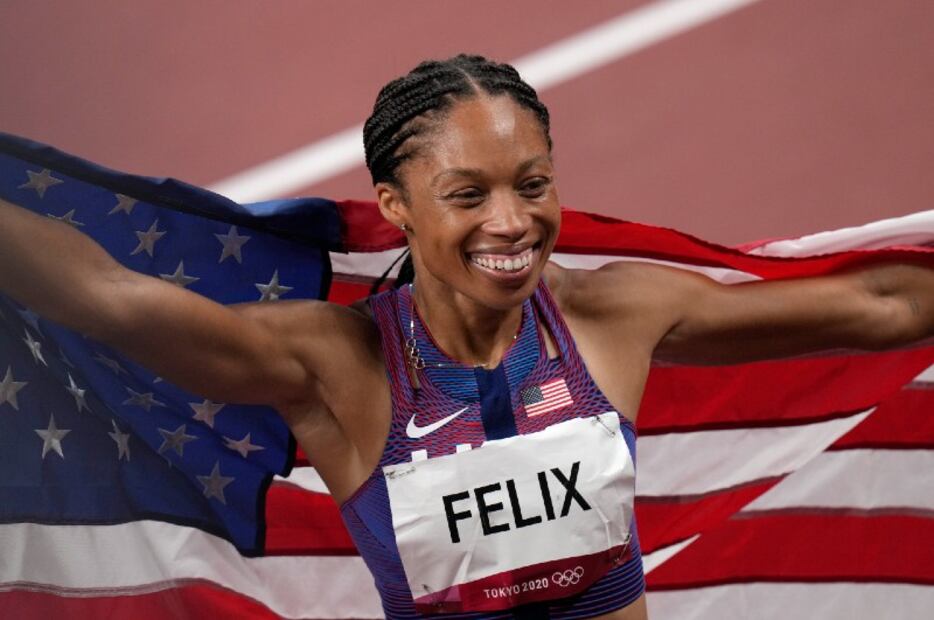 Allyson Felix hace historia al ganar su décima medalla olímpica en Tokio 2020
