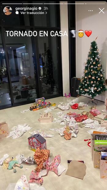 Los regalos en casa de Georgina Rodríguez y Cristiano Ronaldo. Fuente: Instagram @georginagio