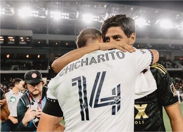 Chicharito Hernández y Carlos Vela de ser estrellas en la MLS al 'desempleo'