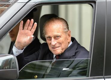 Felipe vivirá separado de la reina Isabel II tras cumplir 100 años