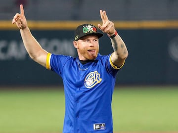Canelo Álvarez mandó mensaje a migrantes mexicanos que temen ser deportados de Estados Unidos