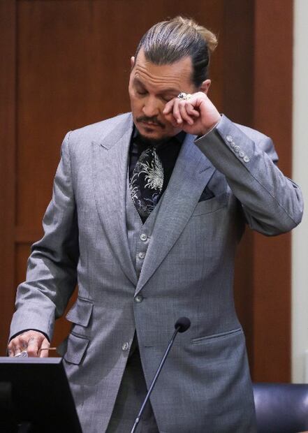 Johnny Deep habló en el juicio de cuando Amber Heard le cortó el dedo