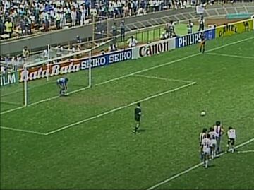 La vez que a Hugo Sánchez le cancelaron un comercial por fallar el penalti ante Paraguay en 1986