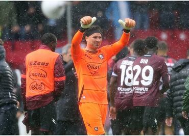 Guillermo Ochoa reapareció con la Salernitana desde noviembre de 2023