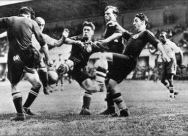 El árbitro que fue sancionado de por vida tras el "robo" de Italia a España en 1934