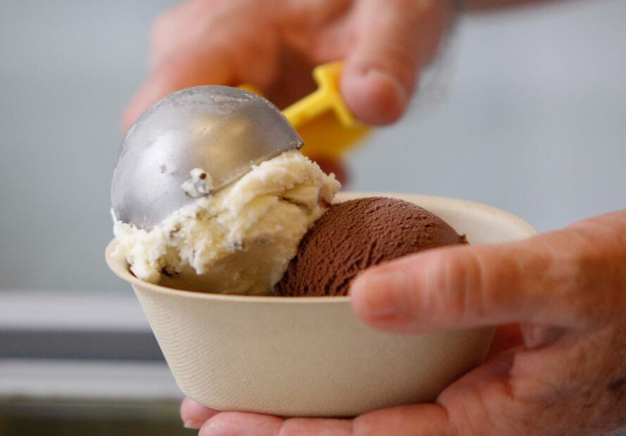 ¿Se te antoja? Así son los helados de cerveza artesanal