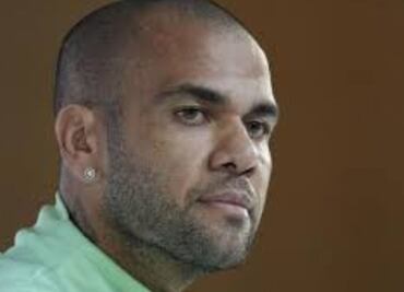 Dani Alves cambia nuevamente de versión y alega que iba borracho la noche donde fue acusado de abuso sexual