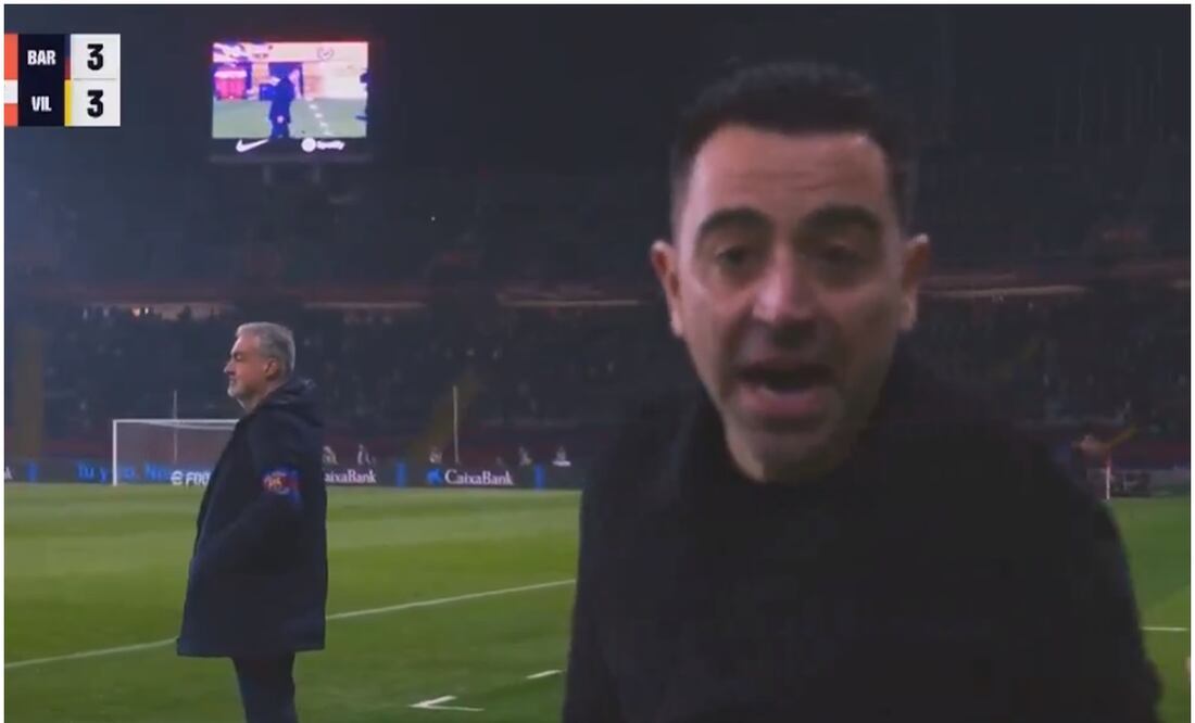 Xavi enojado contra la cámara en el Barcelona vs Villarreal / FOTO: Captura