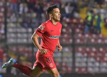 Toluca y el Turco Mohamed decidirán el futuro de Leo Fernández