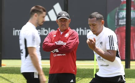 ¡Se confirmó su salida! Juan Reynoso fue despedido de la selección de Perú