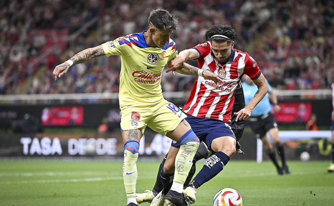 Chicote Calderón se engancha en pleito con la afición de Chivas FOTO: IMAGO