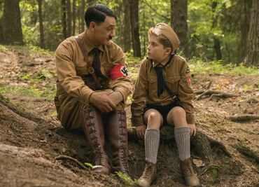 "Jojo Rabbit", una película que ridiculiza a Hitler y al nazismo