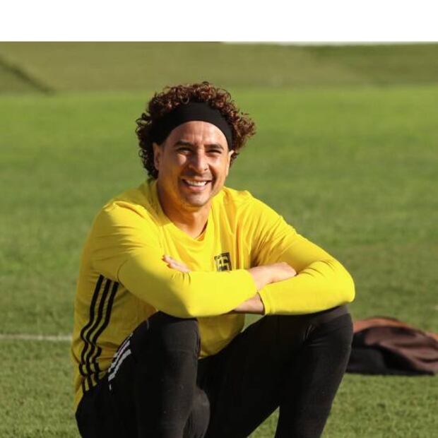 Tras su participación con México, Memo Ochoa no jugó con su equipo en Portugal. Foto: Especial