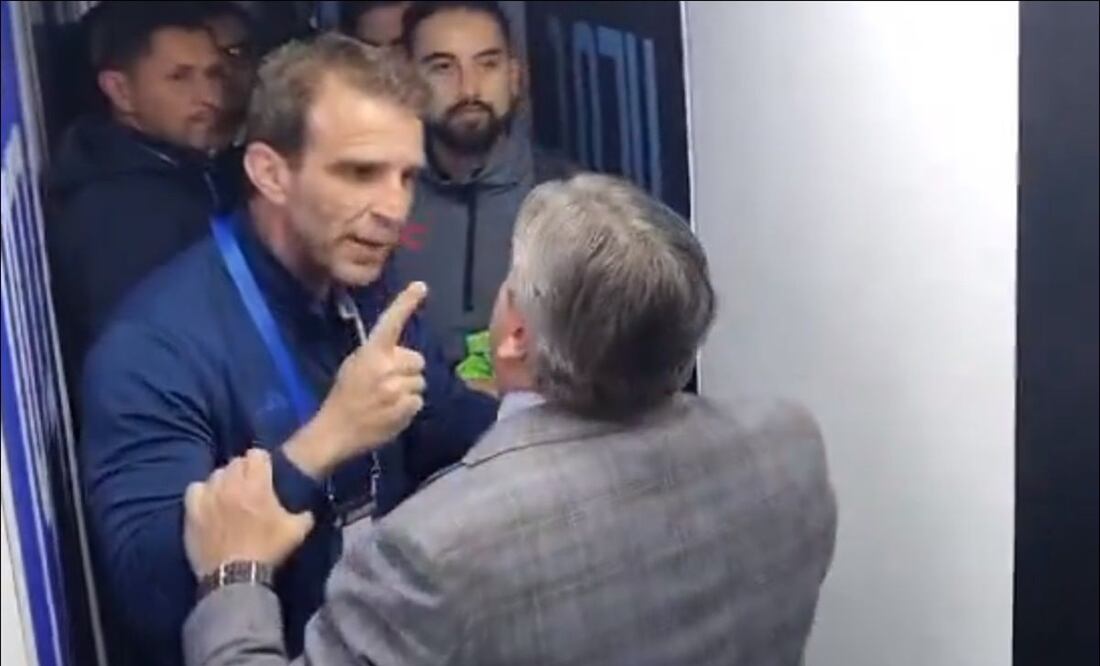 “Enano de mier…” polémica frase en la discusión entre el Piojo Herrera e Iván Alonso