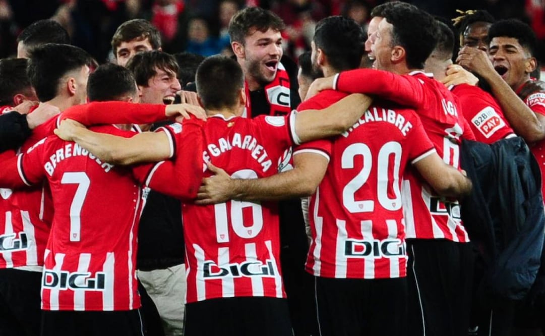 Los jugadores del Bilbao celebran el título de la Copa del Rey luego de 40 años. Foto: Especial