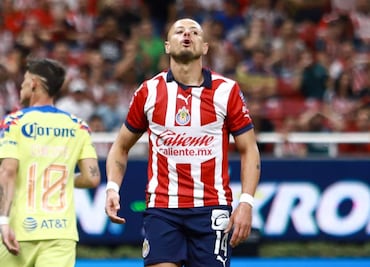 Emilio Azcárraga pidió dejar de atacar a Javier Chicharito Hernández