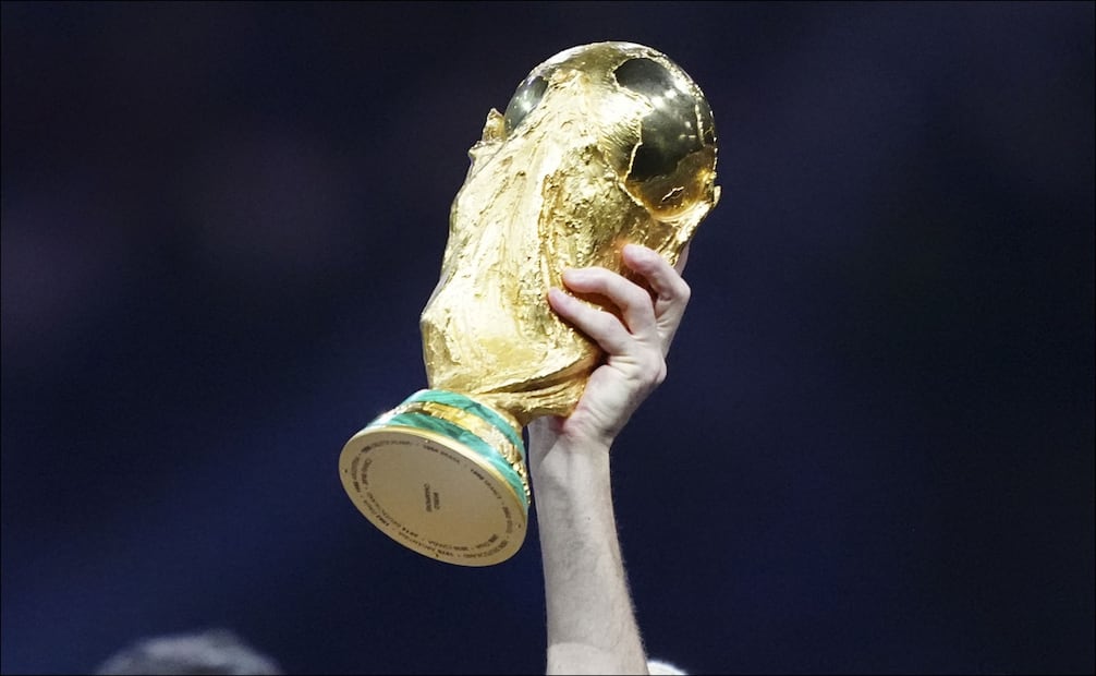 Este es el trofeo que se pondrá en juego en la próxima justa mundialista de 2026, a disputarse en Estados Unidos, México y Canadá. FOTO: Imago7